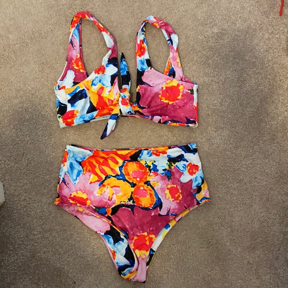 high easter swimsuit never worn. size small